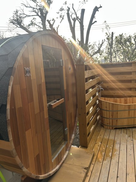バレルサウナと水風呂無料でお使い頂けます