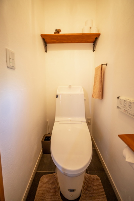 トイレにはウォッシャートイレ完備