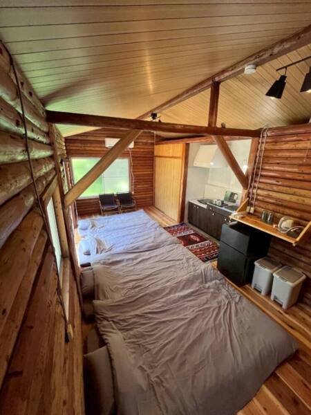 B棟室内（布団4組）