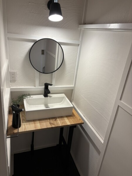 洗面所　お湯も出ます！