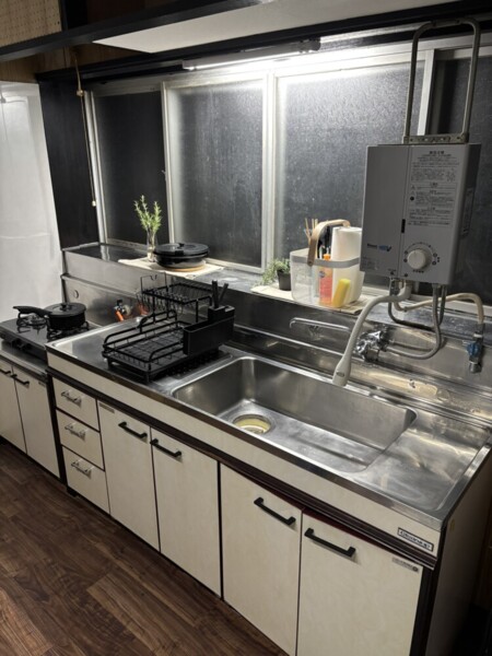 レトロキッチン　キレイに磨きあげました！