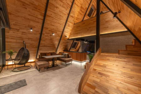 リビング（滑り台）