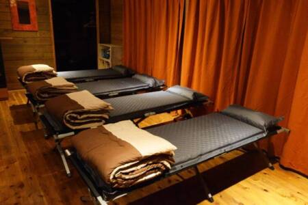 寝具はキャンピックスタイル