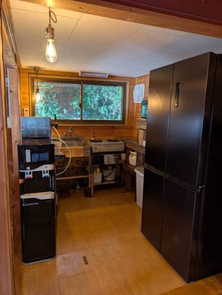 キッチン　大型冷蔵庫