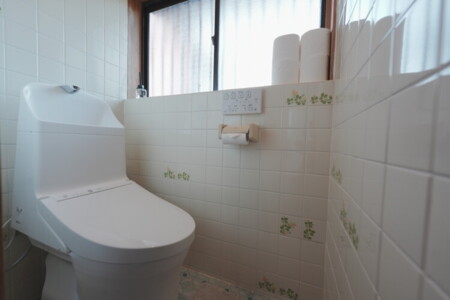 ウォシュレット付きトイレ