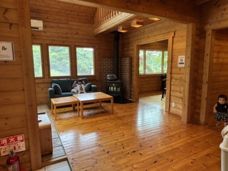 広いリビング♪大人数で部屋飲みも是非！