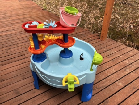 お子様用プール＆水遊びグッズ完備♪