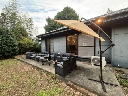 大人数でもゆったり楽しめる広々BBQ会場