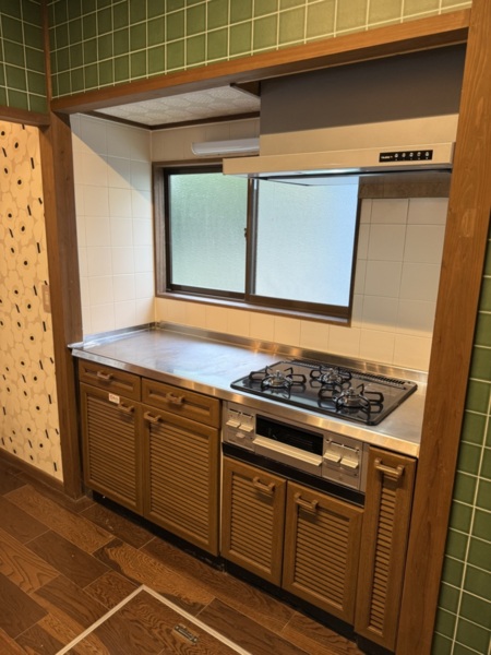 調理台付きで大人数のお料理作りも楽々です