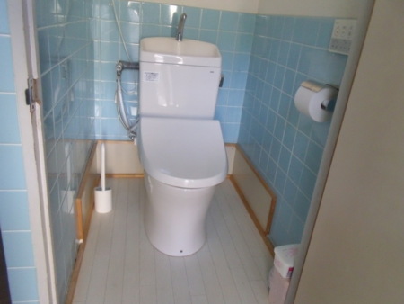 シャワートイレ