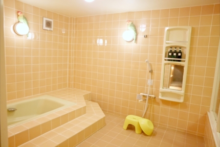 広々とした大浴場