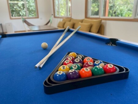 ビリヤード台（卓球台にもなります）