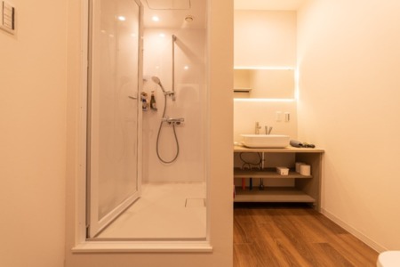 シャワーブース