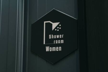 シャワールームエントランス