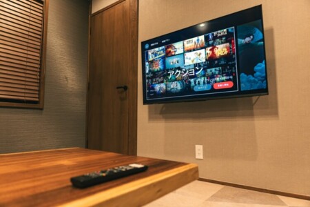 スマートTV完備 プロジェクターも有