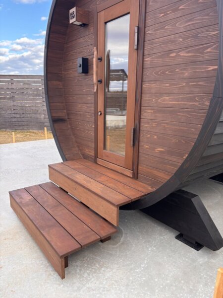 国産高級バレルサウナを新たに導入しました