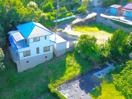 周辺空撮（右上駐車場）