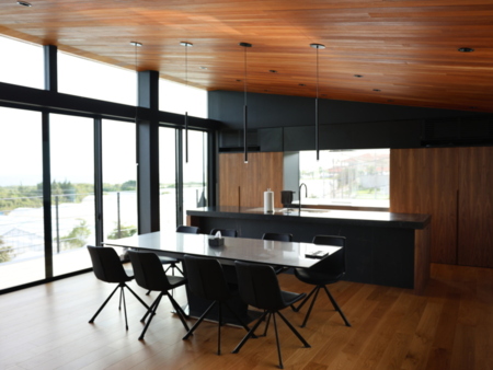 広々としたダイニング