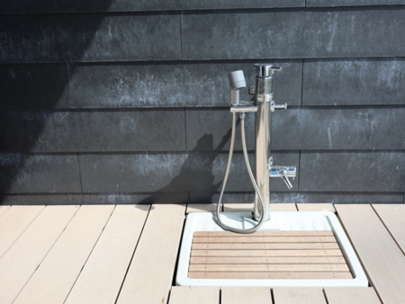 １Fテラスには犬の足洗い場完備