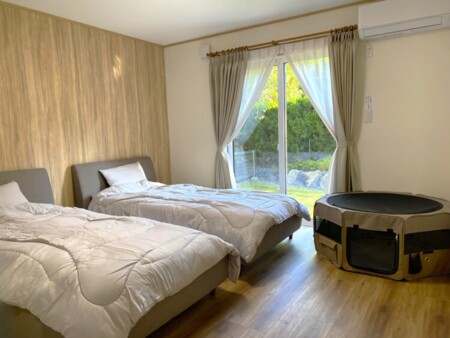 ベッドルーム（ケージ付き）