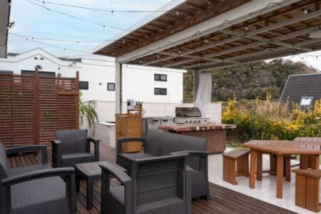 ゆったり過ごす屋外ダイニング