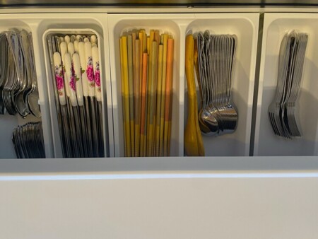 食器類揃ってます