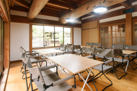 【集会スペース】