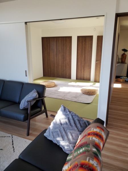 ８畳和室　３名まで布団