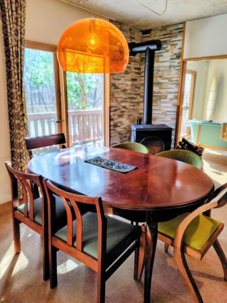 北欧ビンテージ家具とポラダ製椅子等