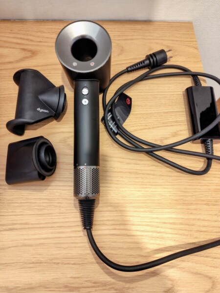 ダイソン製ヘアドライヤー