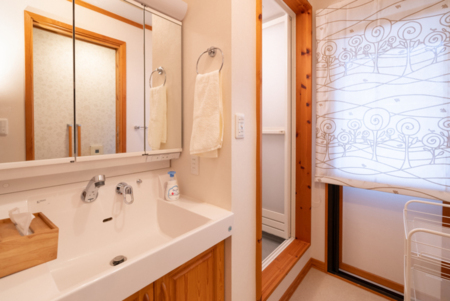 使いやすい広々とした洗面スペース