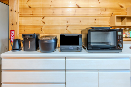ケトル、ポット、炊飯器、オーブン、レンジ
