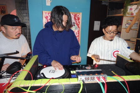 存在感抜群のDJブース