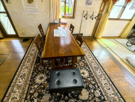 ダイニングテーブル