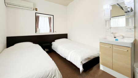 ツインルーム＋ロフトタイプ（定員3名）