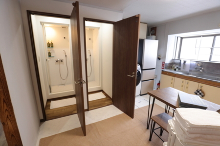 シャワールーム×２