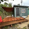 屋根付きデッキでBBQは雨天もOK