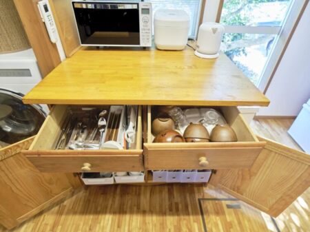 食器類、カトラリー類です。お子さん用も