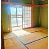 目の前に海が一望できる2階の和室