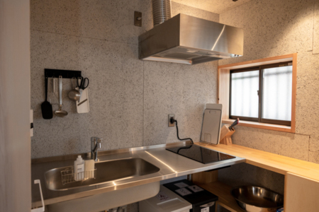 キッチンでは調理器具やコンロで調理可能