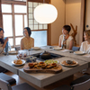 大人数で食事をしても快適なリビング